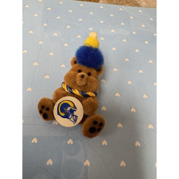 Vintage Karanne Fuzzy Teadybear St Louis/Los Angeles Rams Lapel/Hat Pin 1980’s - Picture 1 of 7